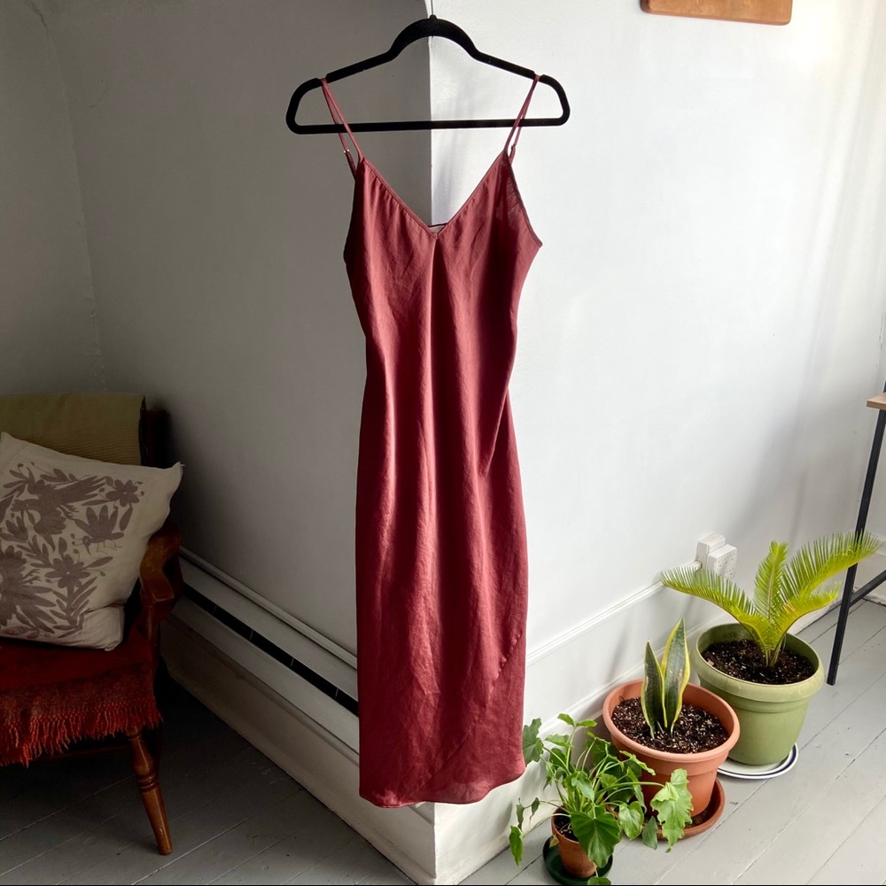 Aritzia Wilfred Free Midi Slip Dress